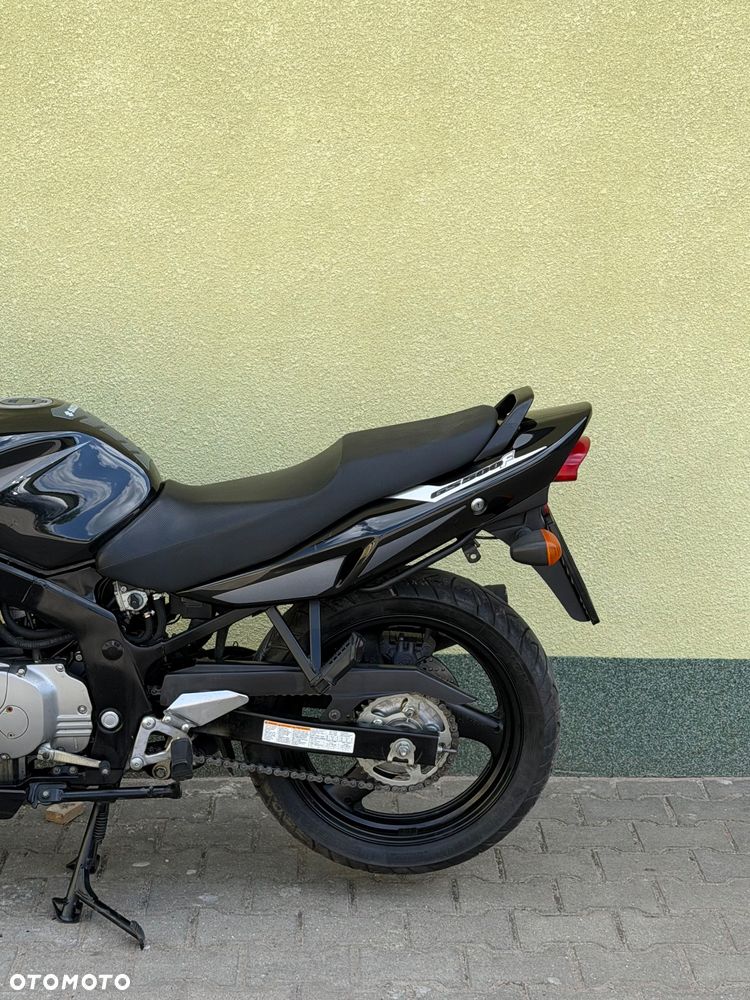 Suzuki GS - 23