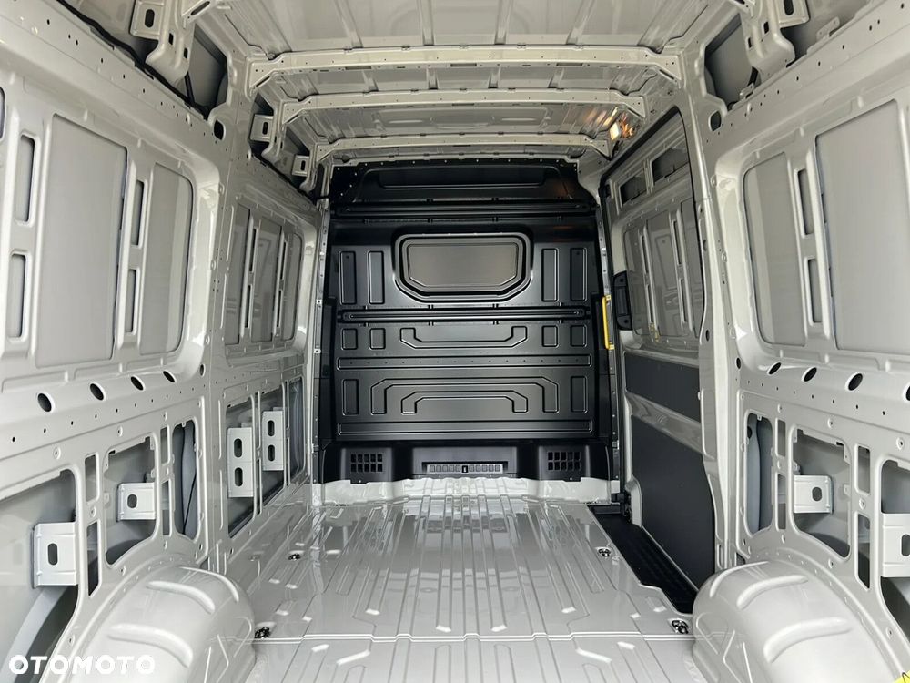 Volkswagen Crafter 35 Furgon AUTOMAT/L3H3, 2.0TDI 177KM, Wysoki dach, r.o. 3640 - 13