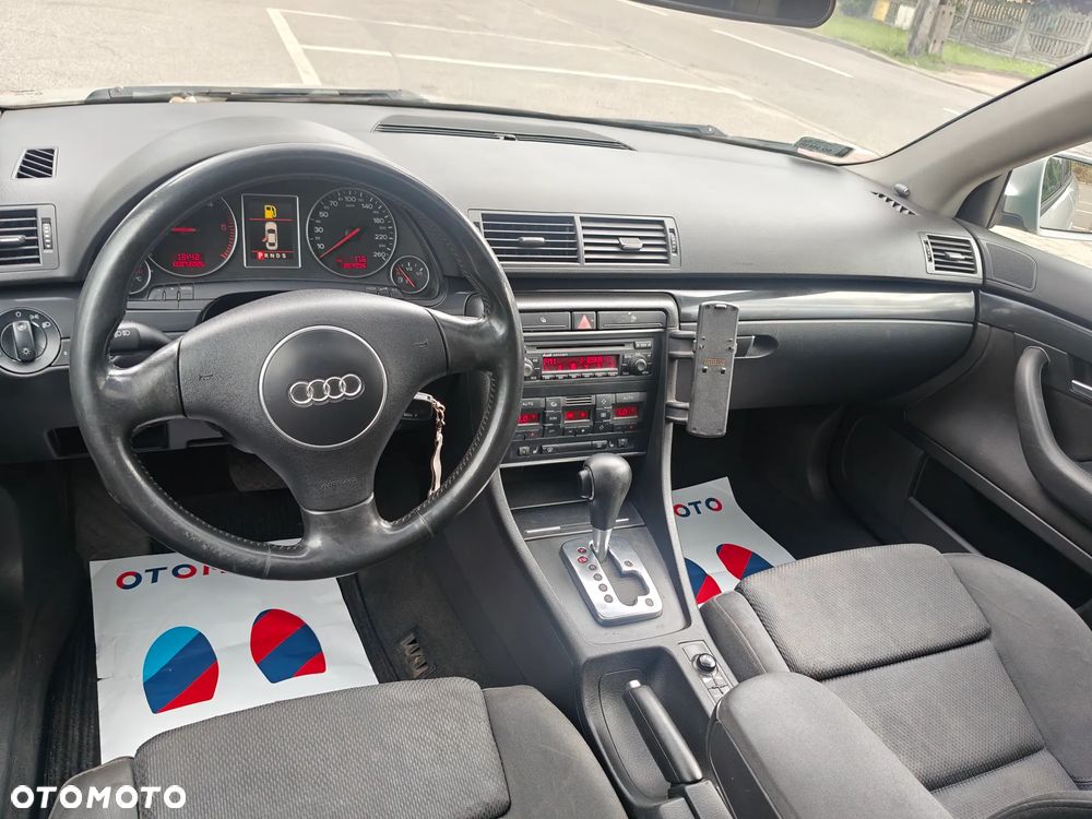 Audi A4 Limousine 2.5 TDI Quattro Tiptronic - 5
