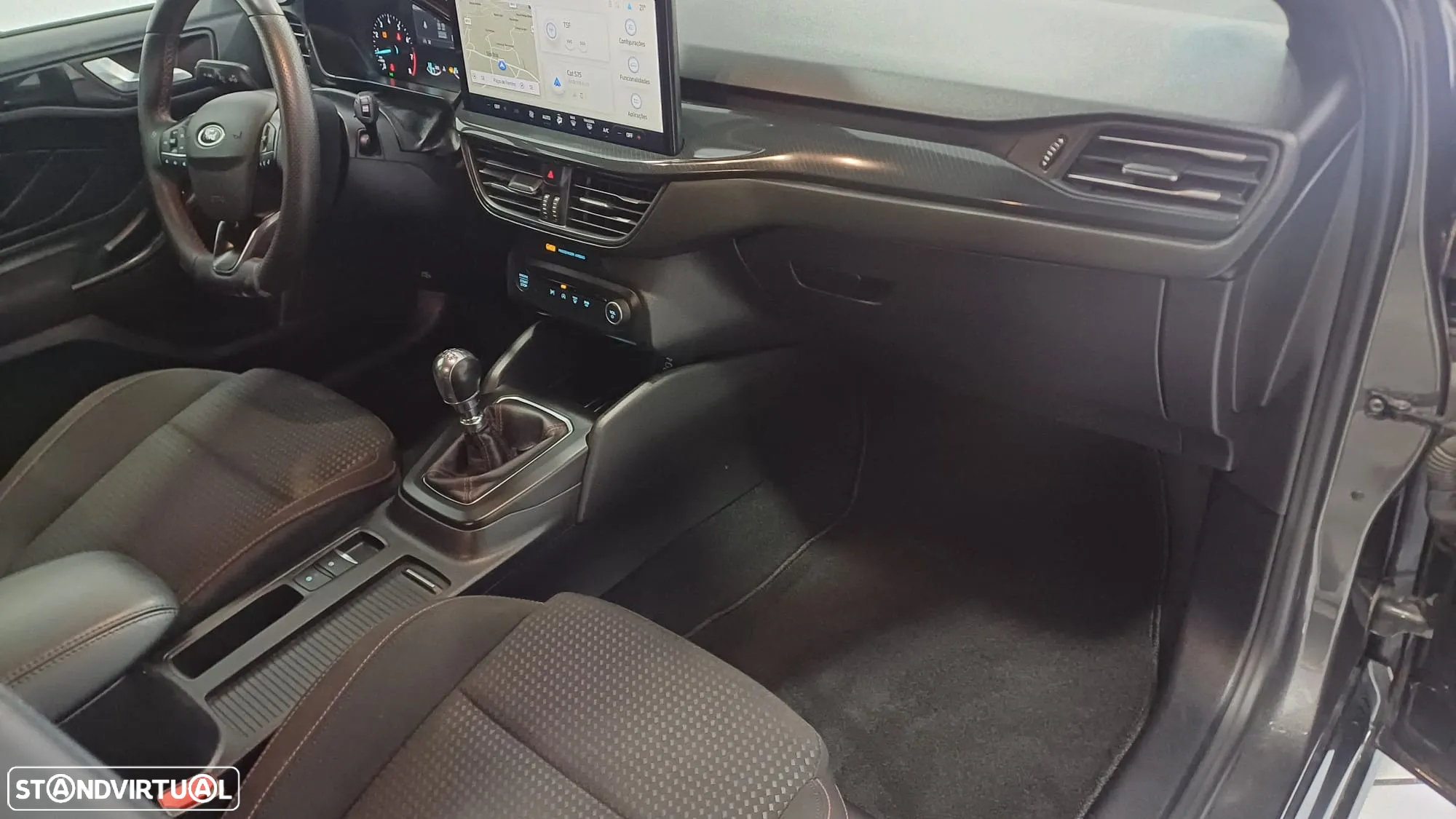 Ford Focus 1.0 EcoBoost Hybrid ST-LINE - 3