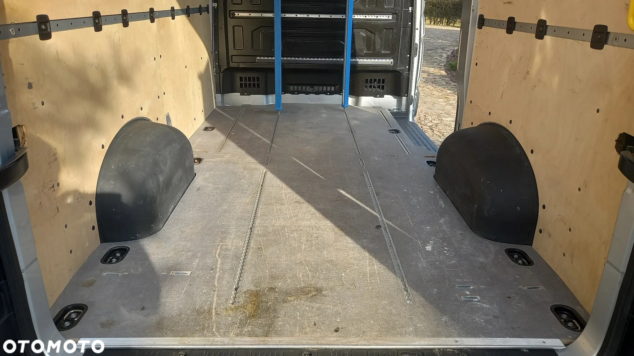 Volkswagen CRAFTER - 32