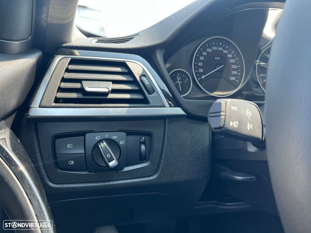 BMW 320 d Touring Pack M Auto - 35