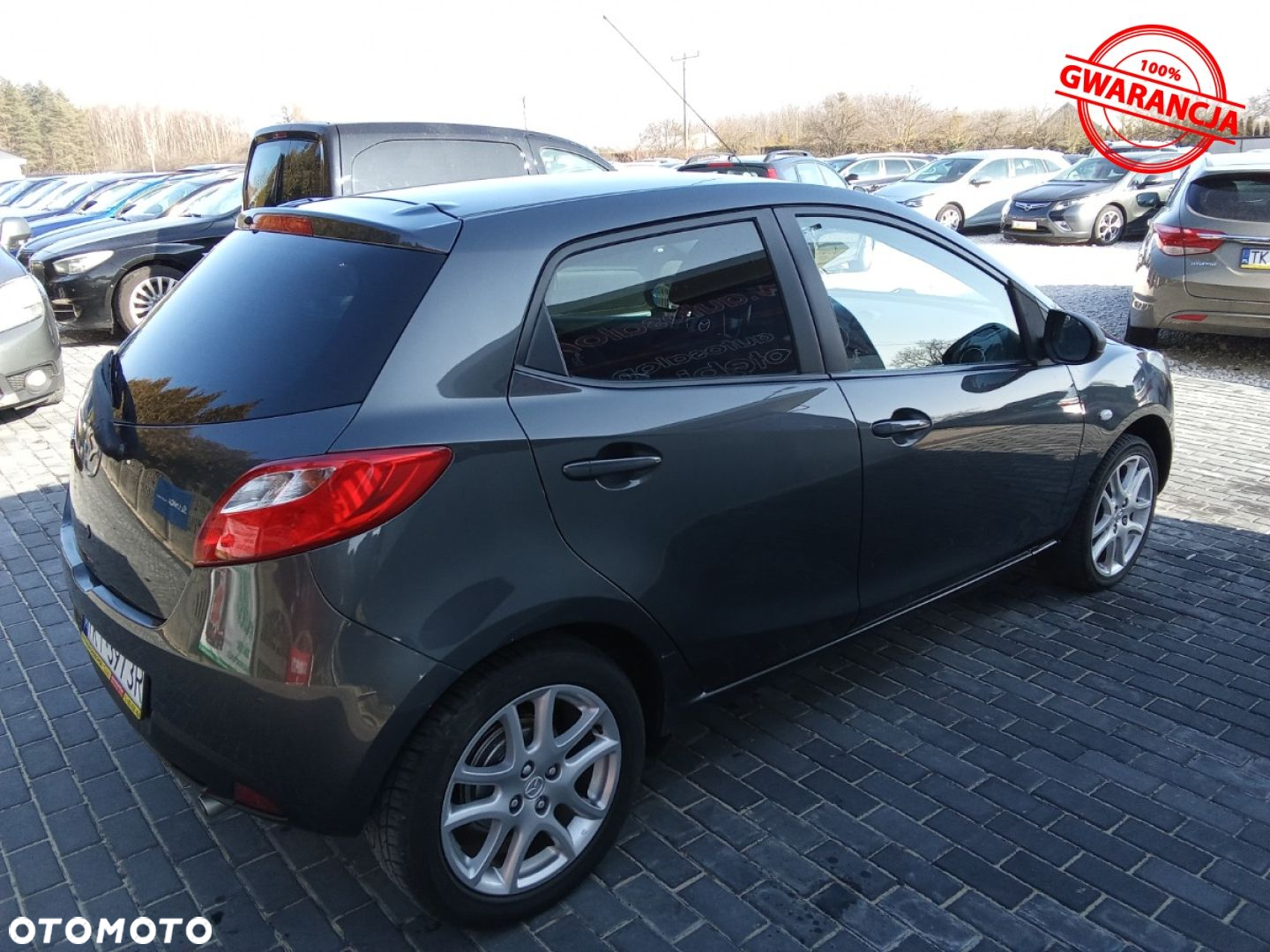 Mazda 2 - 8