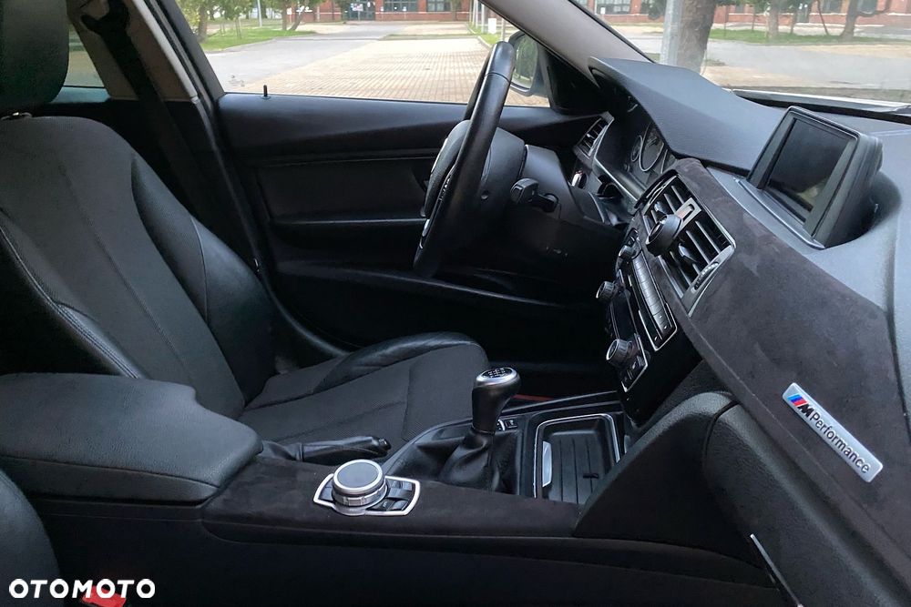 BMW Seria 3 - 34