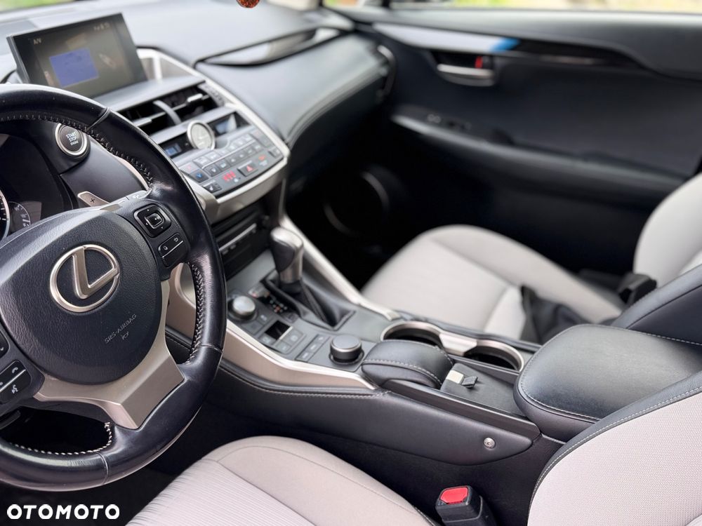 Lexus NX 200t Elegance 2WD - 24