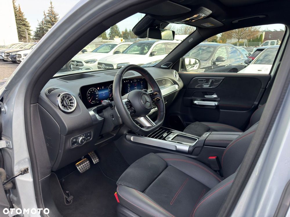 Mercedes-Benz GLB 200 AMG Line 7G-DCT - 14