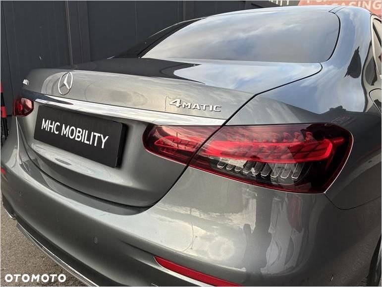 Mercedes-Benz Klasa E 300 d 4-Matic AMG/Avantgarde - 16