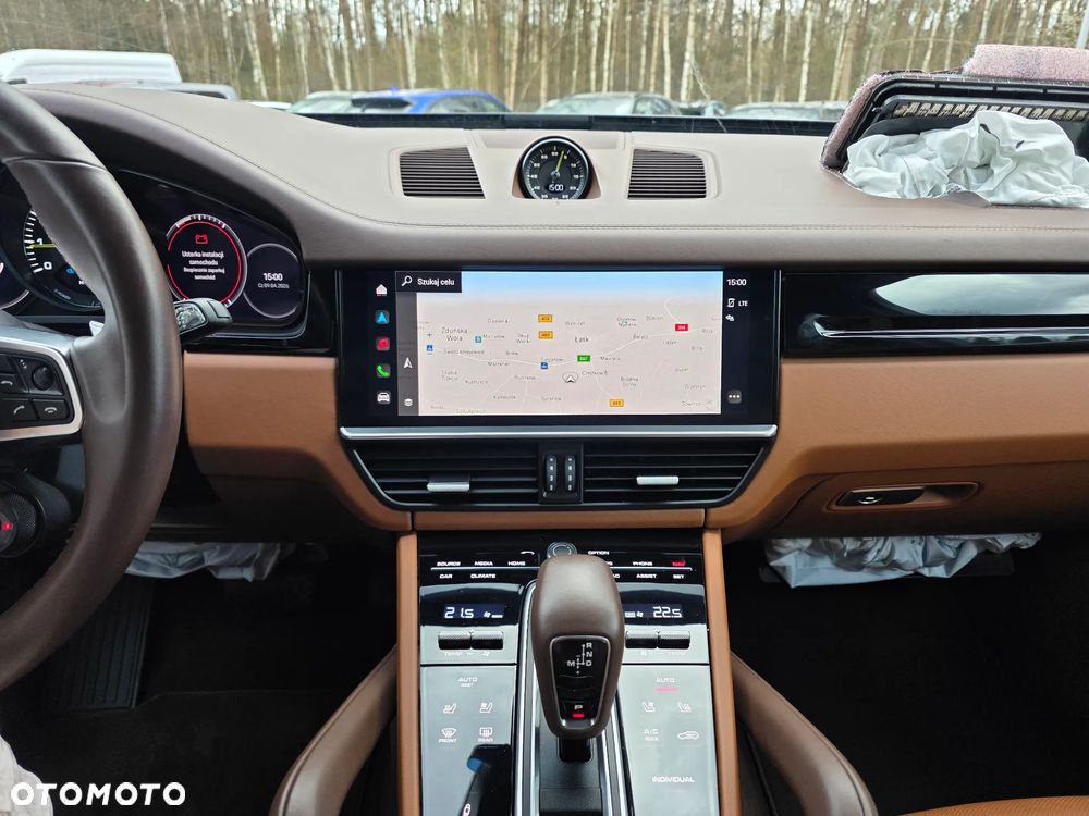 Porsche Cayenne E-Hybrid Platinum Edition - 19