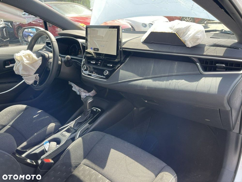 Toyota Corolla 1.8 Hybrid Comfort - 13