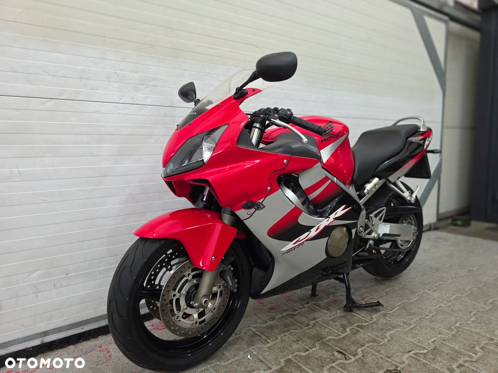Honda CBR - 2