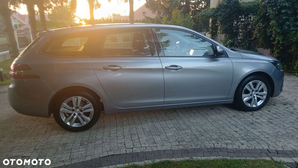Peugeot 308 1.5 BlueHDi Allure Pack S&S - 31