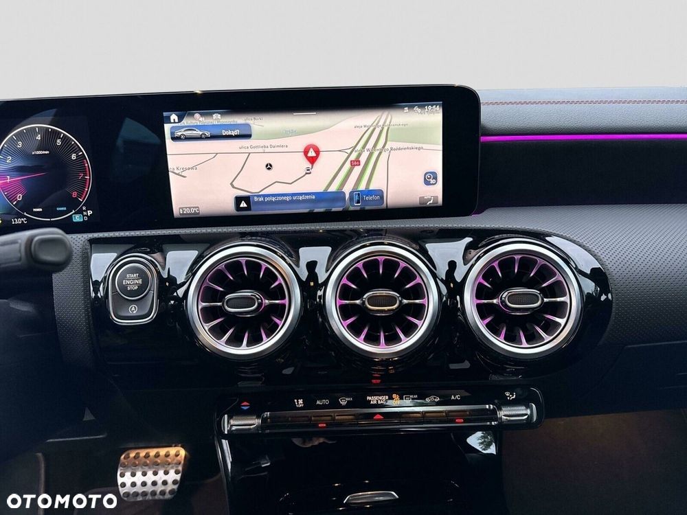 Mercedes-Benz CLA - 14