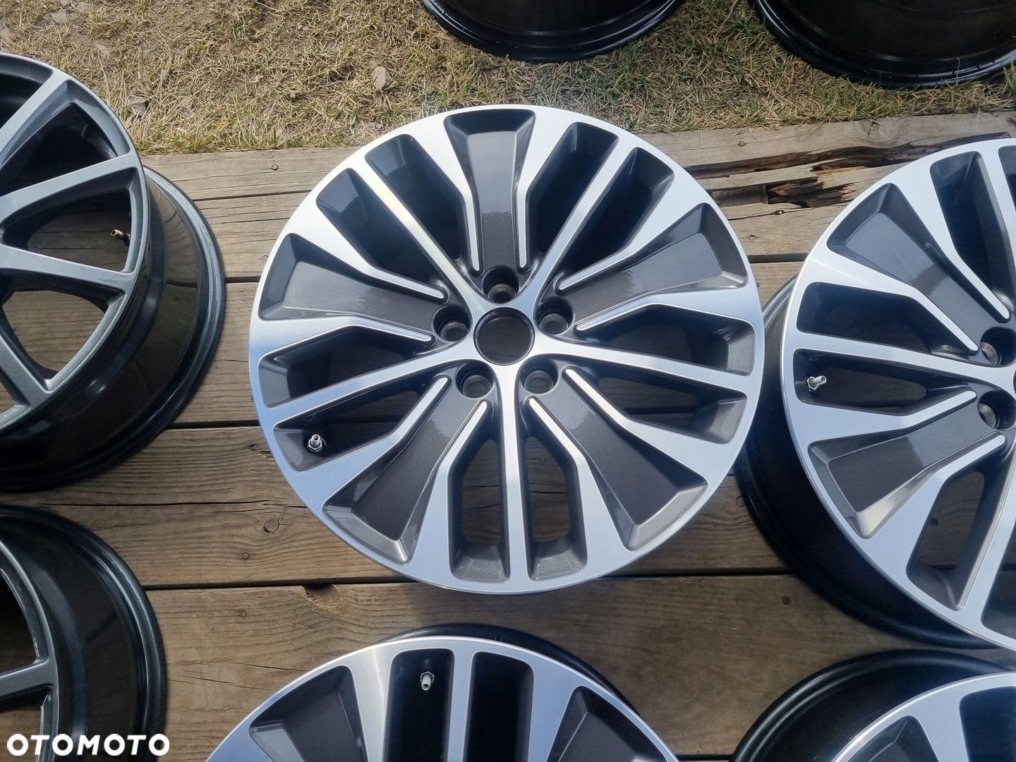 JAGUAR F-PACE,E-PACE,I-PACE,S-TYPE alu 7,5x18 ET45 5x108 4szt,super stan - 4