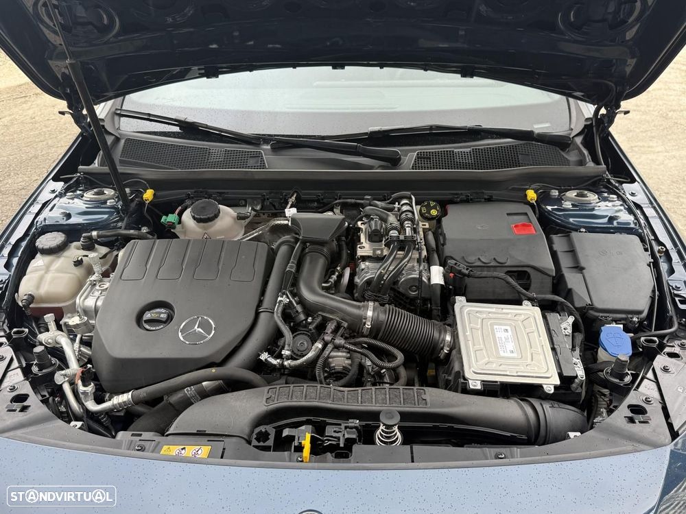 Mercedes-Benz A 250 Limousine e AMG Line - 51