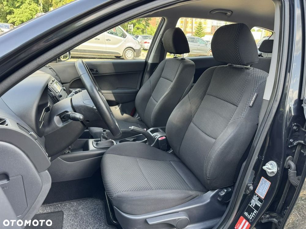 Hyundai i30 i30cw 1.4 FIFA WM Edition - 22
