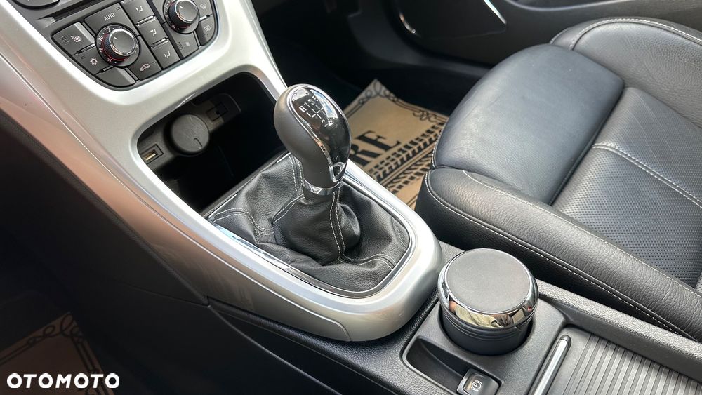 Opel Astra 1.4 Turbo Cosmo - 29