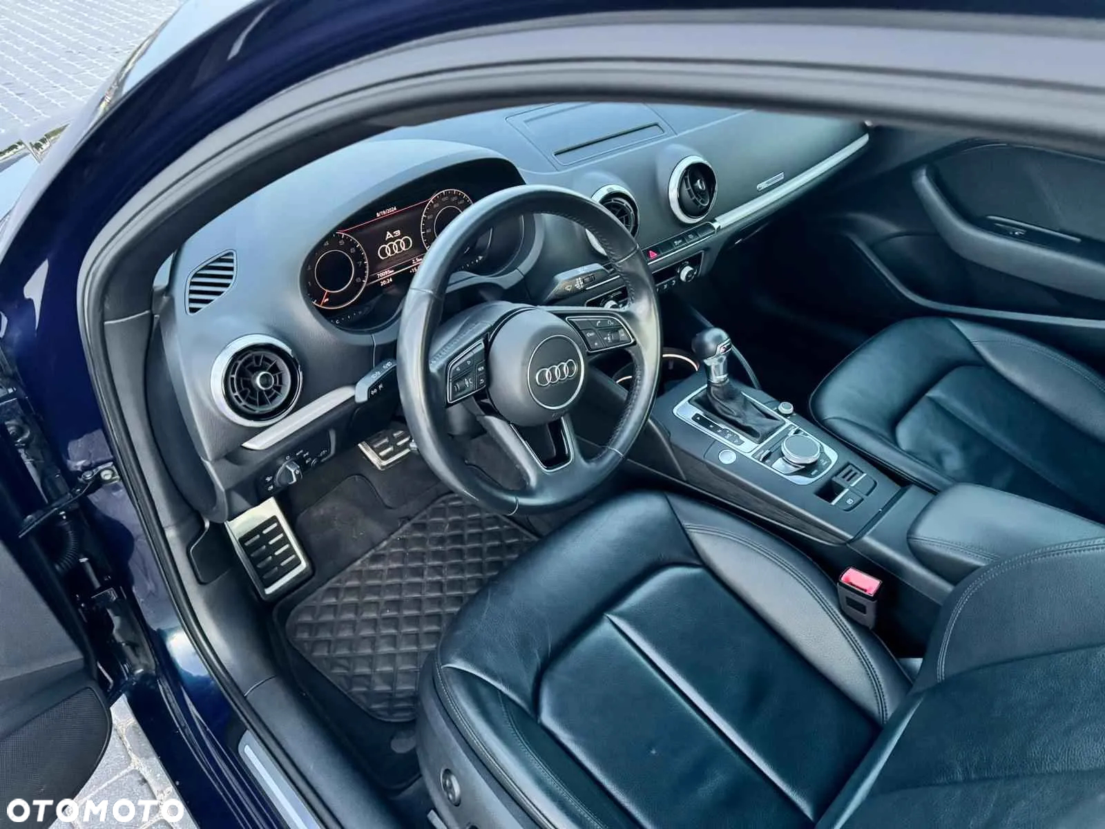 Audi A3 2.0 TFSI Sportback quattro S tronic design - 8