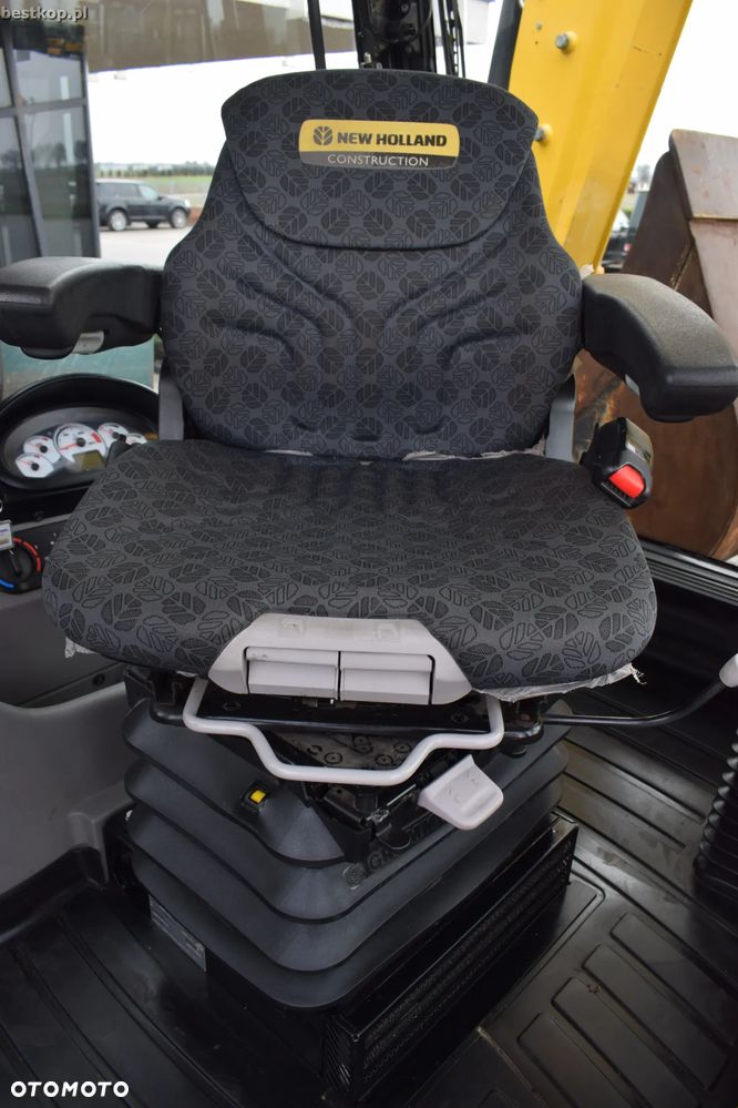 New Holland B110C - 34