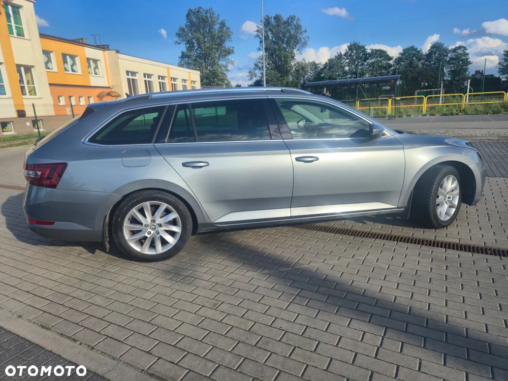 Skoda Superb 2.0 TDI Ambition - 3