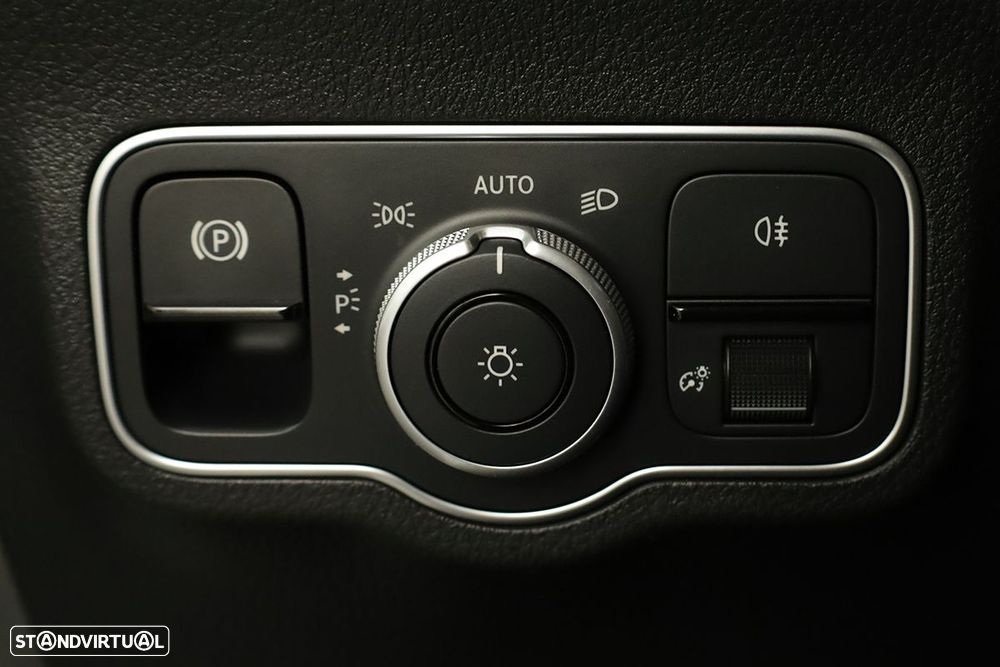 Mercedes-Benz B 250 e AMG Line - 19