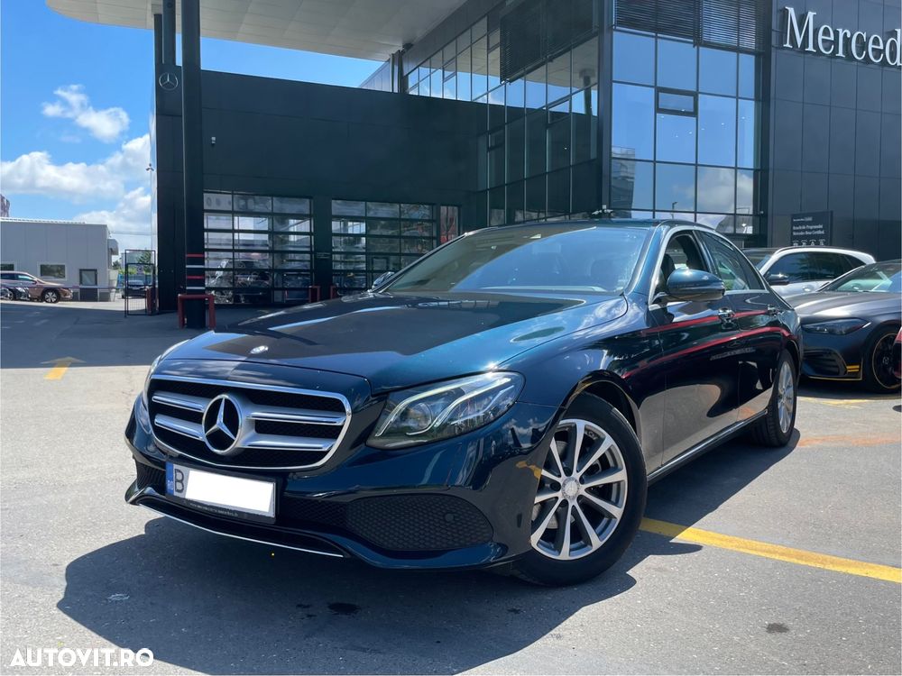 Mercedes-Benz E 220 d Aut. - 1