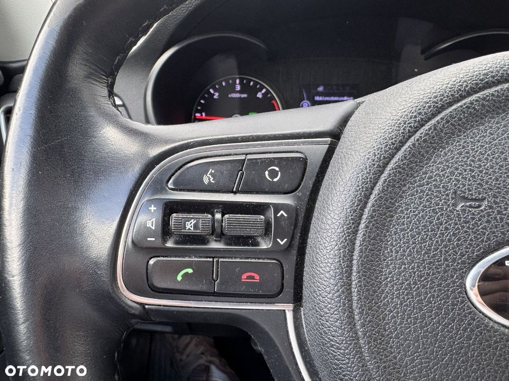 Kia Optima 1.7 CRDI M DCT - 25