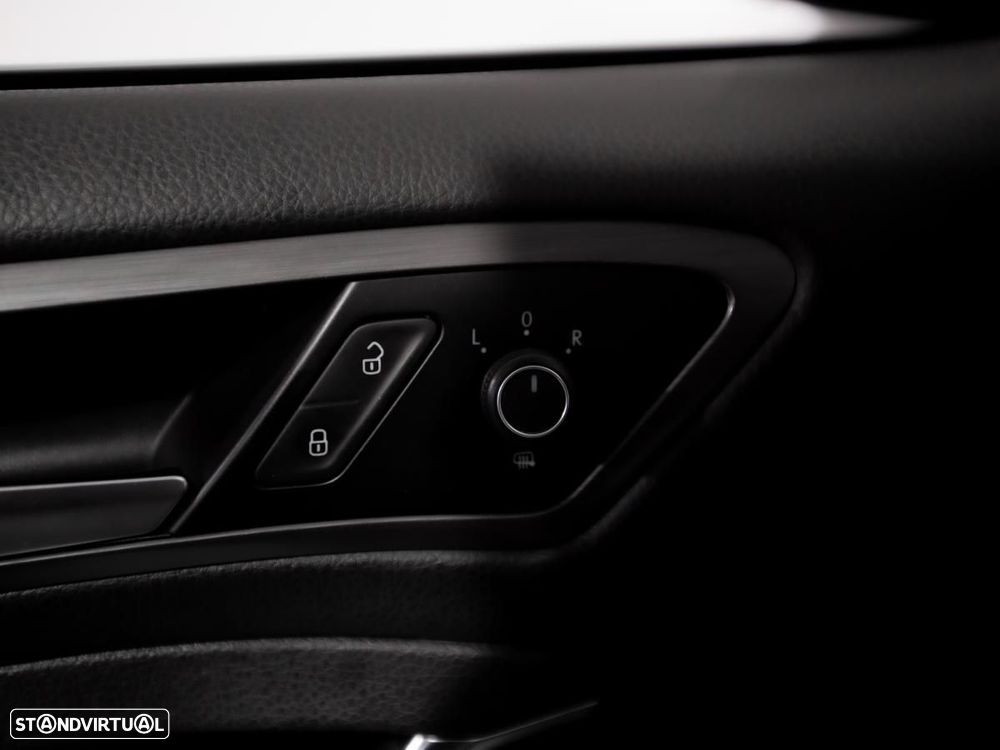 VW Golf Variant - 11