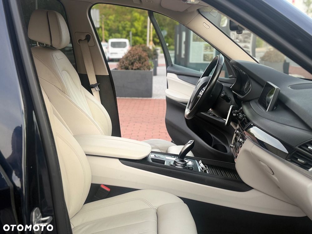 BMW X5 xDrive25d - 14