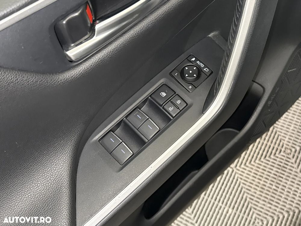 Toyota RAV4 - 15