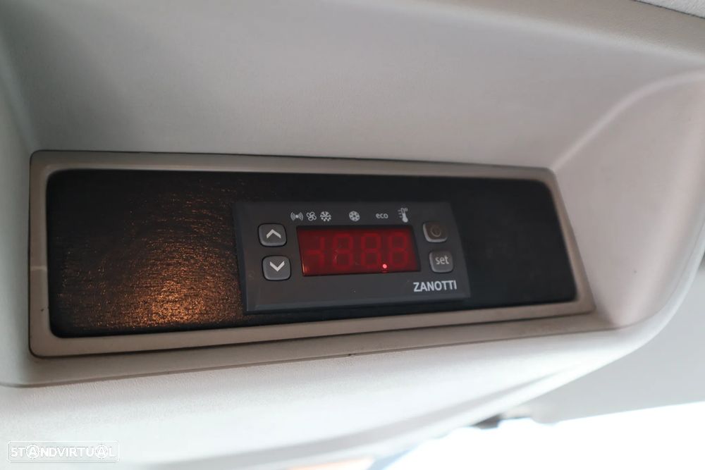 Ford Transit Custom (C/frio) - 15