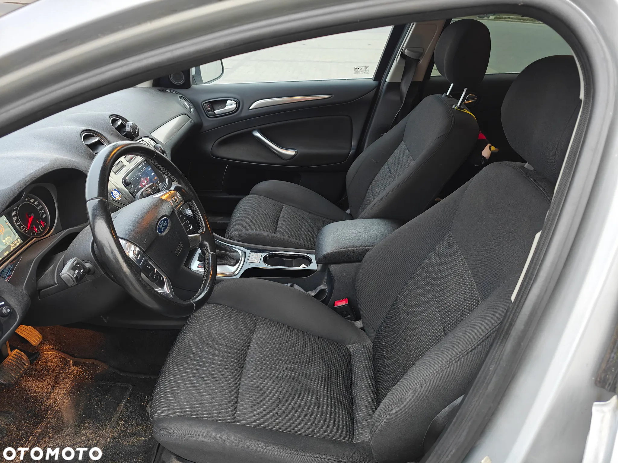 Ford Mondeo 2.0 TDCi Silver X - 11