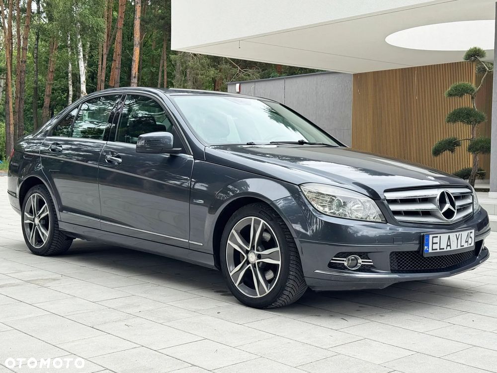 Mercedes-Benz Klasa C 250 CGI Automatik BlueEFFICIENCY Avantgarde - 7