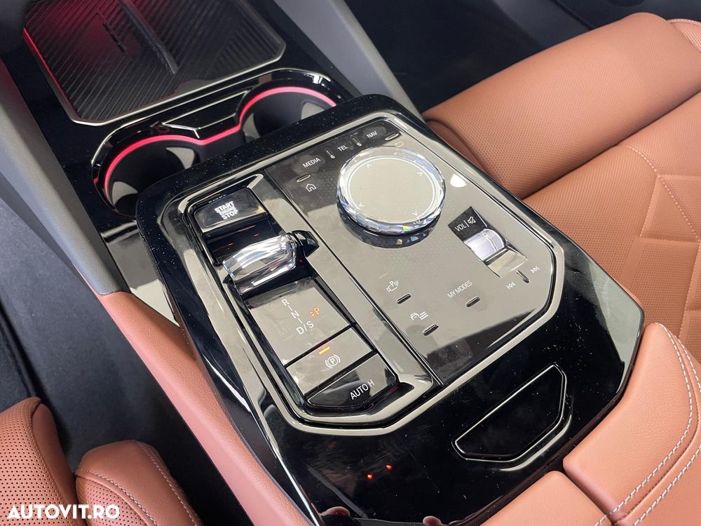 BMW Seria 5 530e xDrive AT PHEV - 11