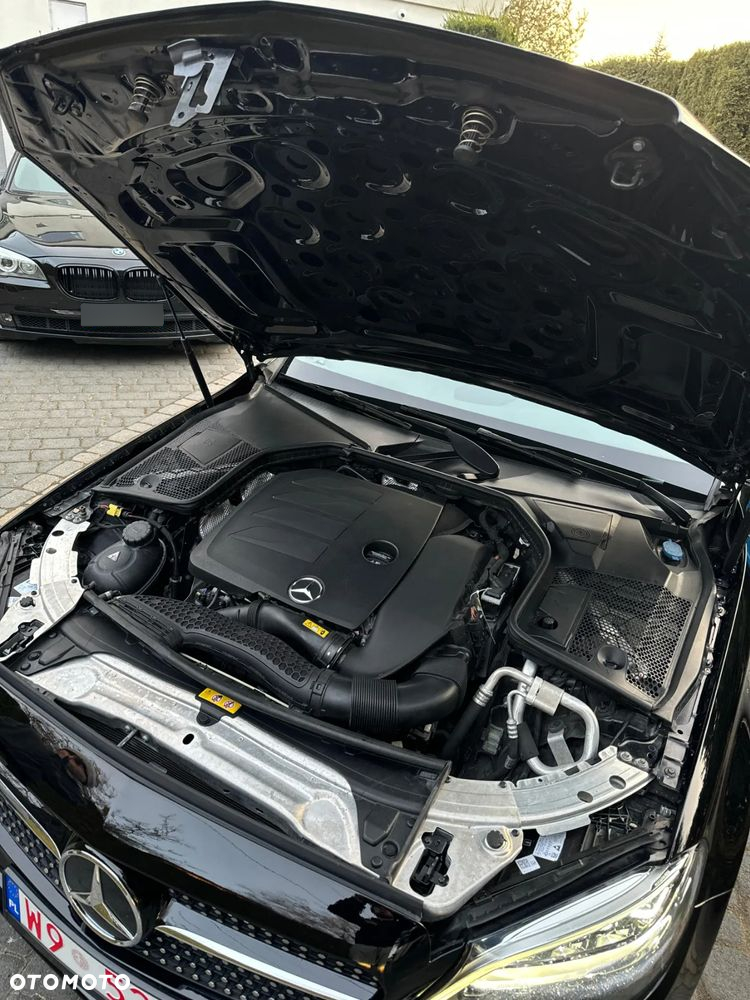 Mercedes-Benz Klasa C 300 9G-TRONIC - 6