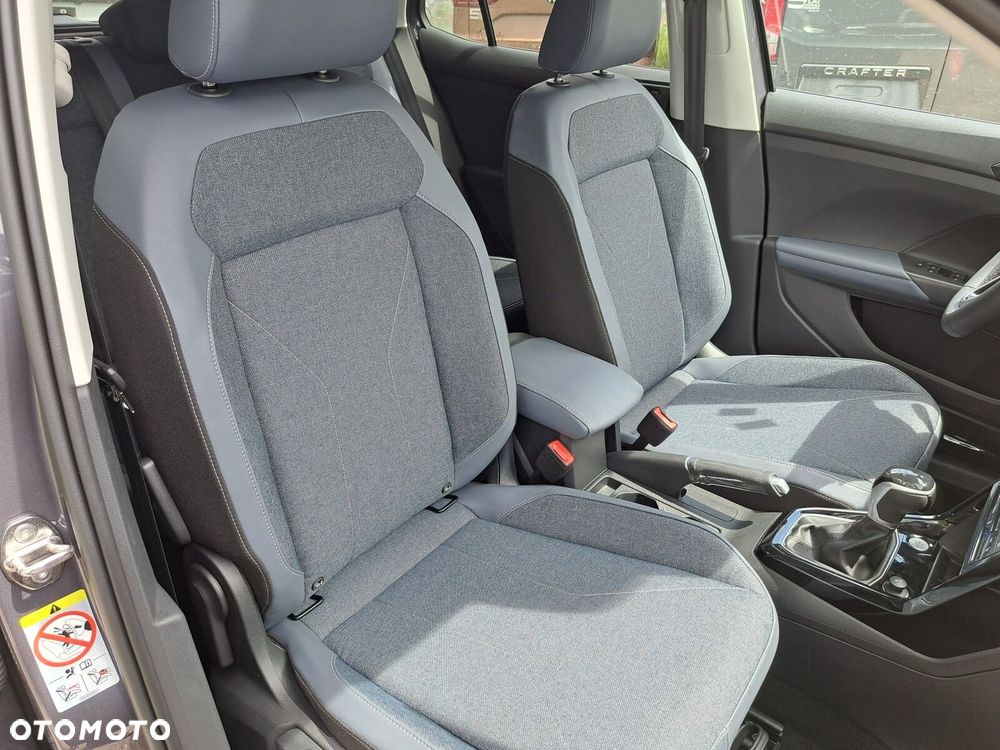 Volkswagen T-Cross - 15