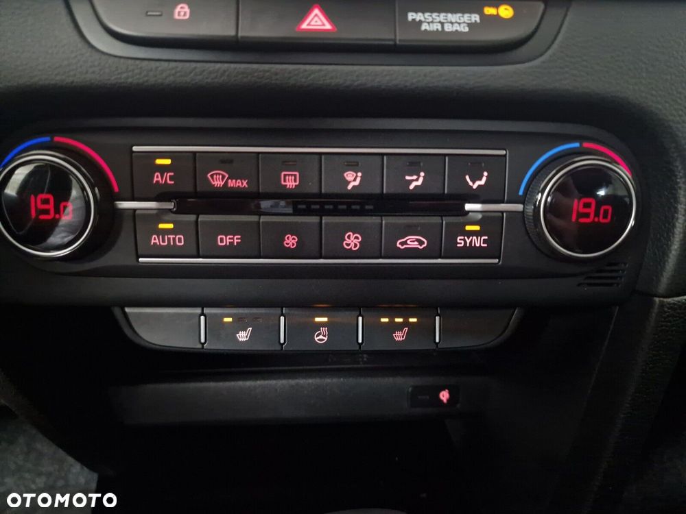 Kia XCeed 1.6 T-GDI Tribute DCT - 21