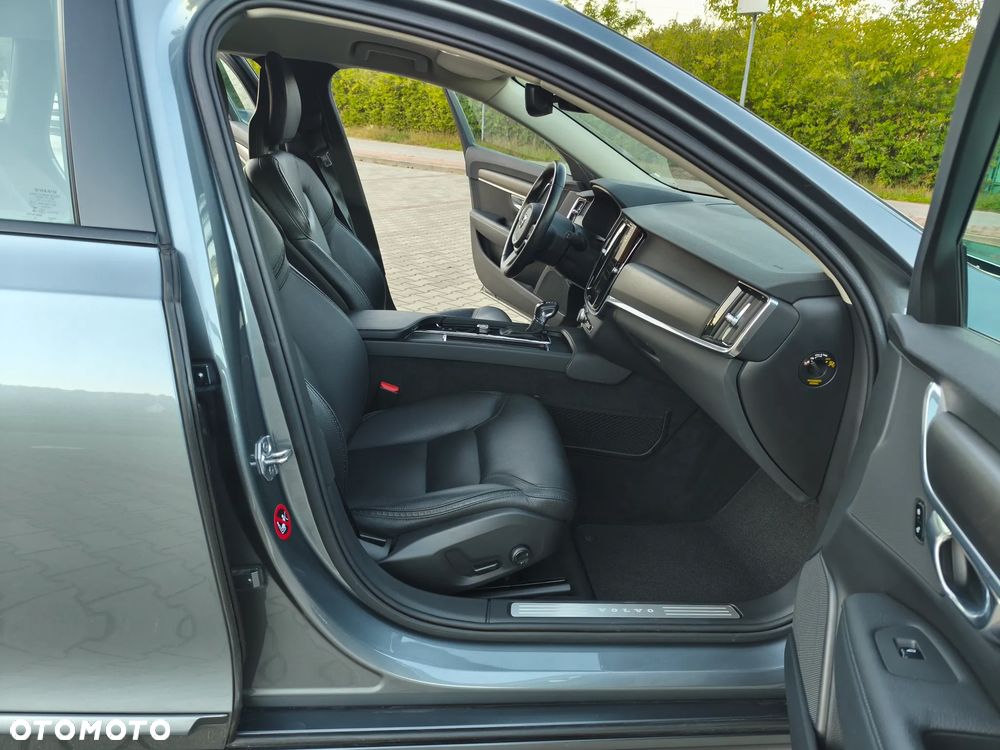 Volvo V90 Cross Country D4 AWD Geartronic Pro - 21