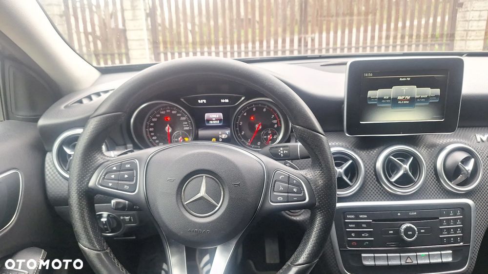 Mercedes-Benz Klasa A 180 7G-DCT Activity Edition - 18