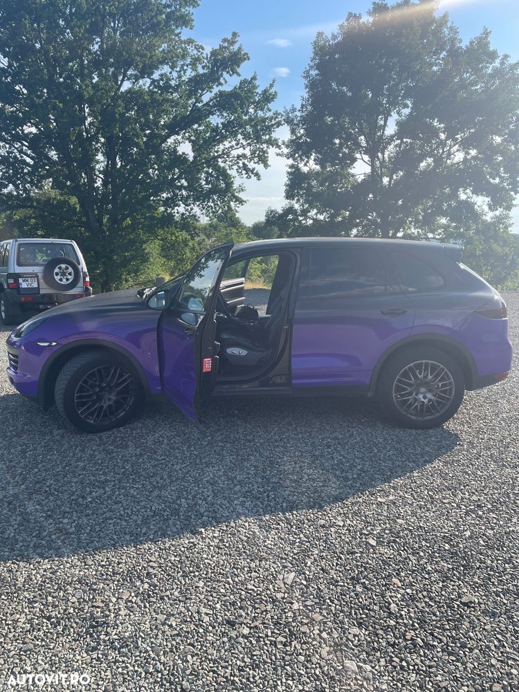Porsche Cayenne 3.0 L V6 - 2