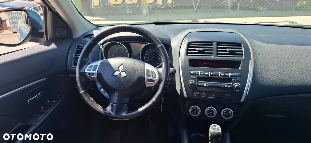 Mitsubishi ASX 1.8 DID Instyle 4WD AS&G - 15