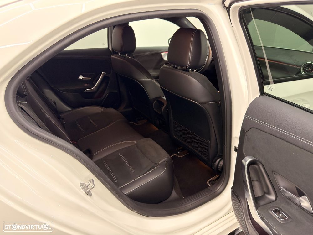 Mercedes-Benz A 250 Limousine e 8G-DCT AMG Line Advanced - 19