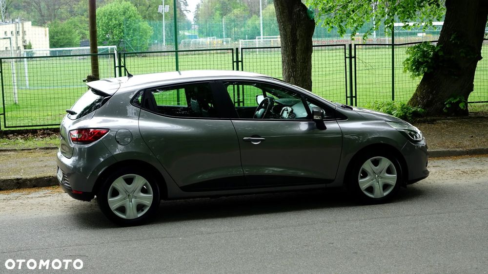 Renault Clio 1.2 16V 75 LIMITED - 35