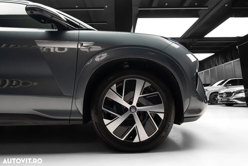 Byd Tang L - 5