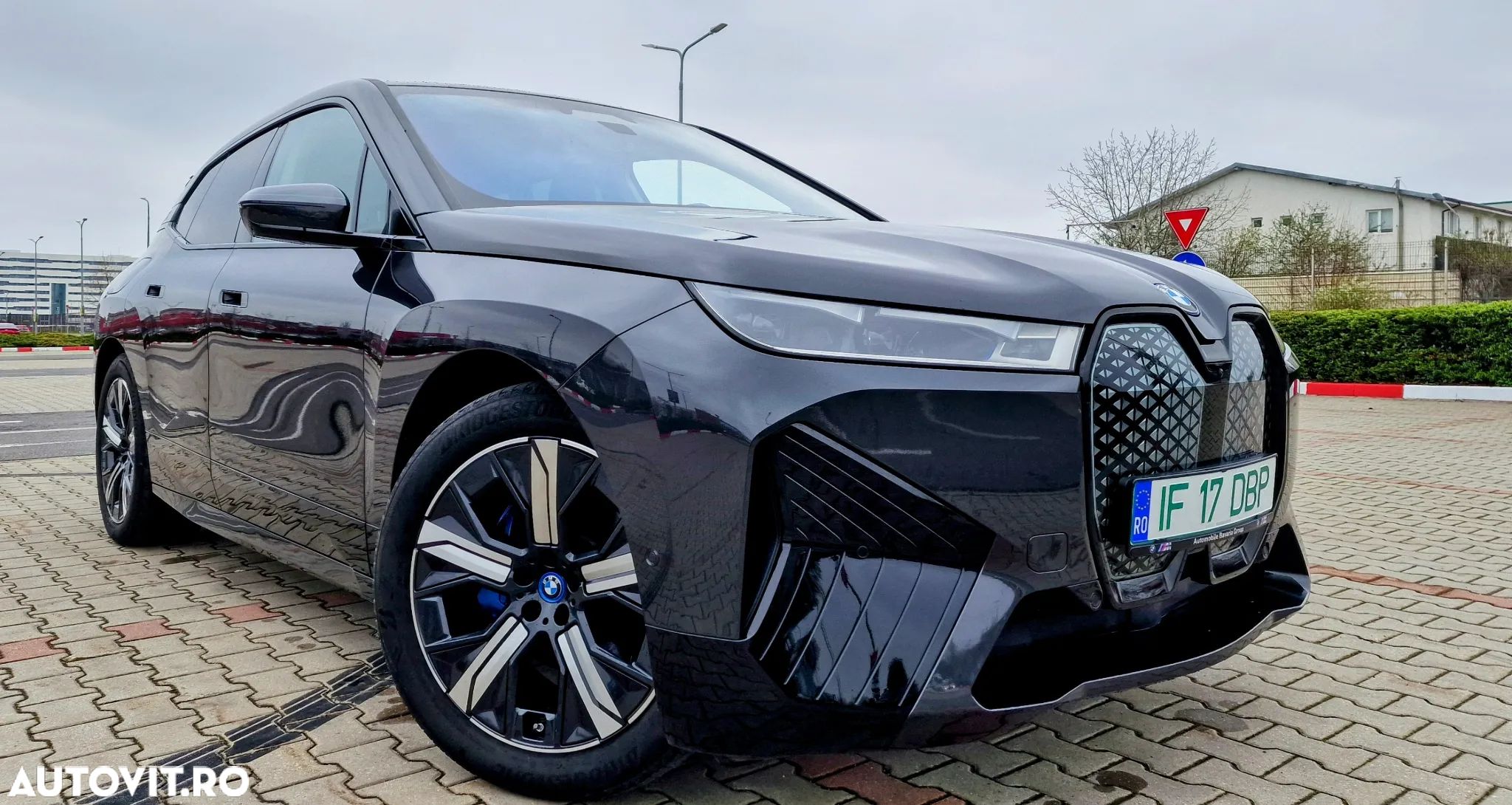BMW iX xDrive50 - 1