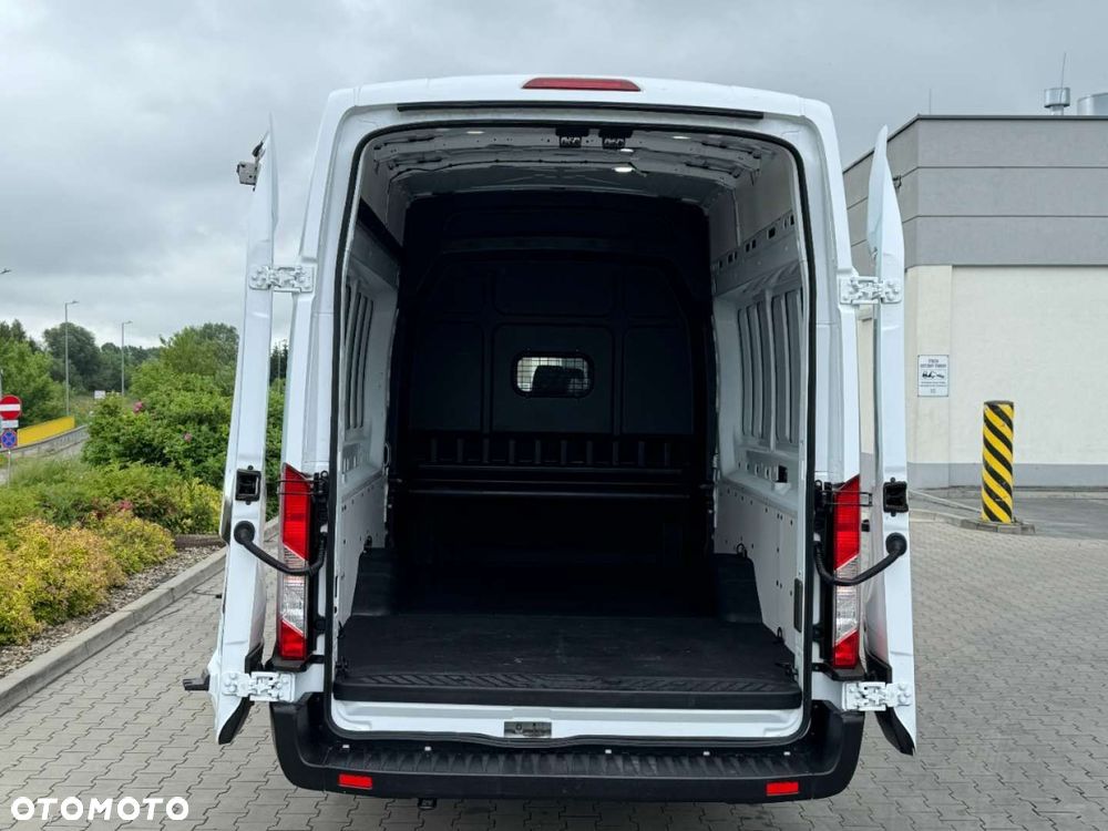 Ford Transit - 38