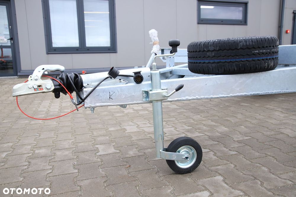 Inny Gala TAURUS T5027SL 5 x 2.05 m DMC 2700kg Koła 195R13C - 3