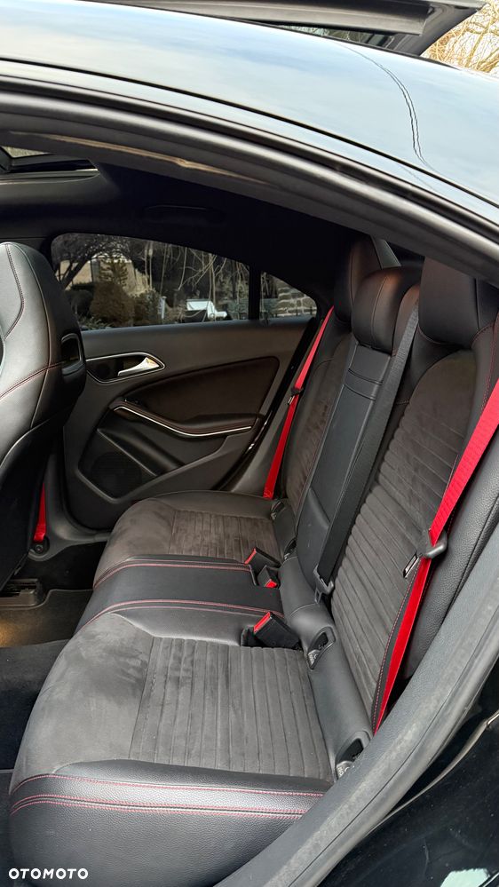 Mercedes-Benz CLA AMG 45 4Matic 7G-DCT - 15