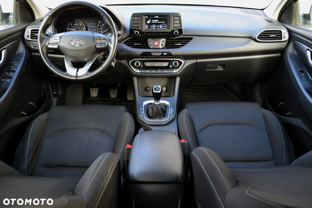 Hyundai i30 1.6 CRDi BlueDrive Comfort - 8