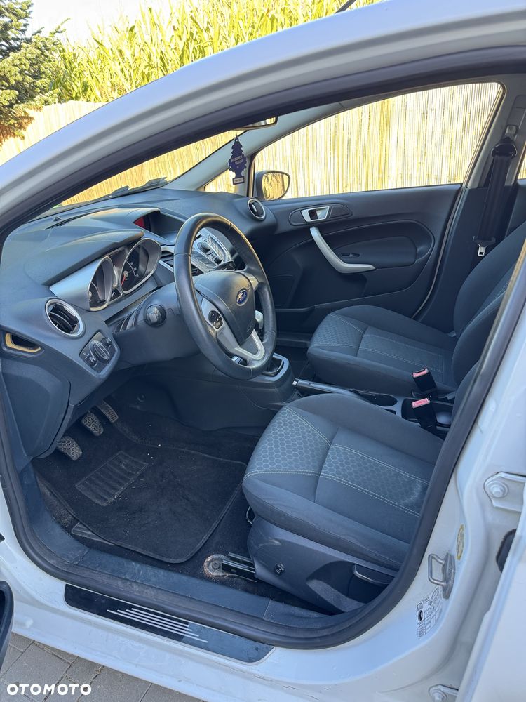 Ford Fiesta - 6