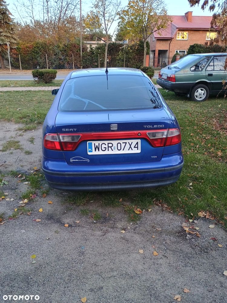 Seat Toledo 1.9 TDI Signo - 3